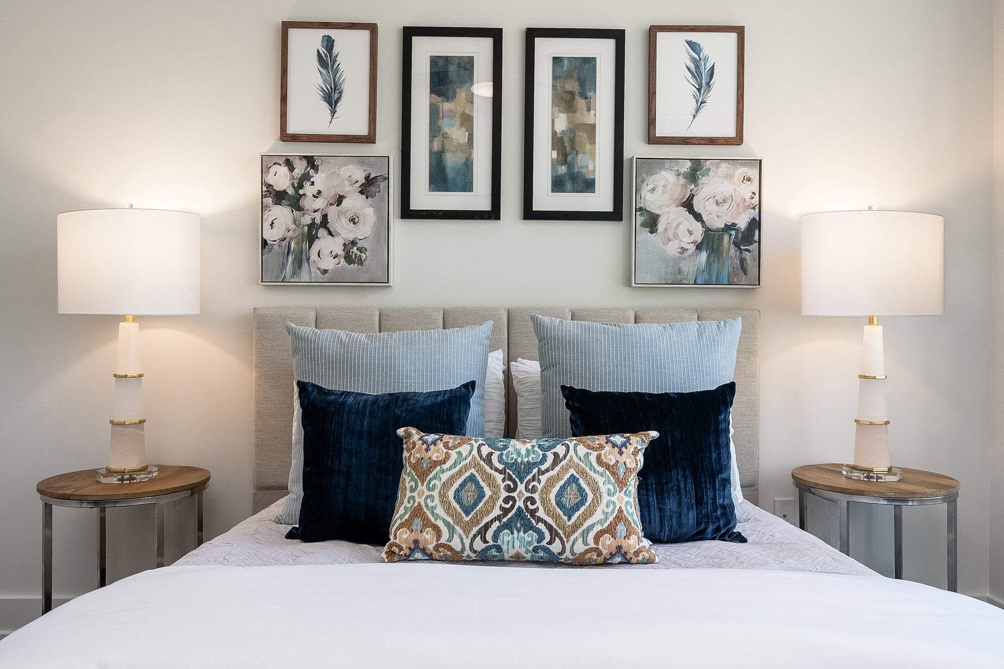 Couture Rutledge in a styled room vignette